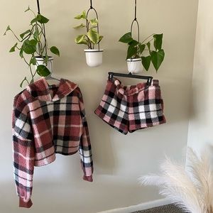 Mishposh plaid lounge set. Size L.